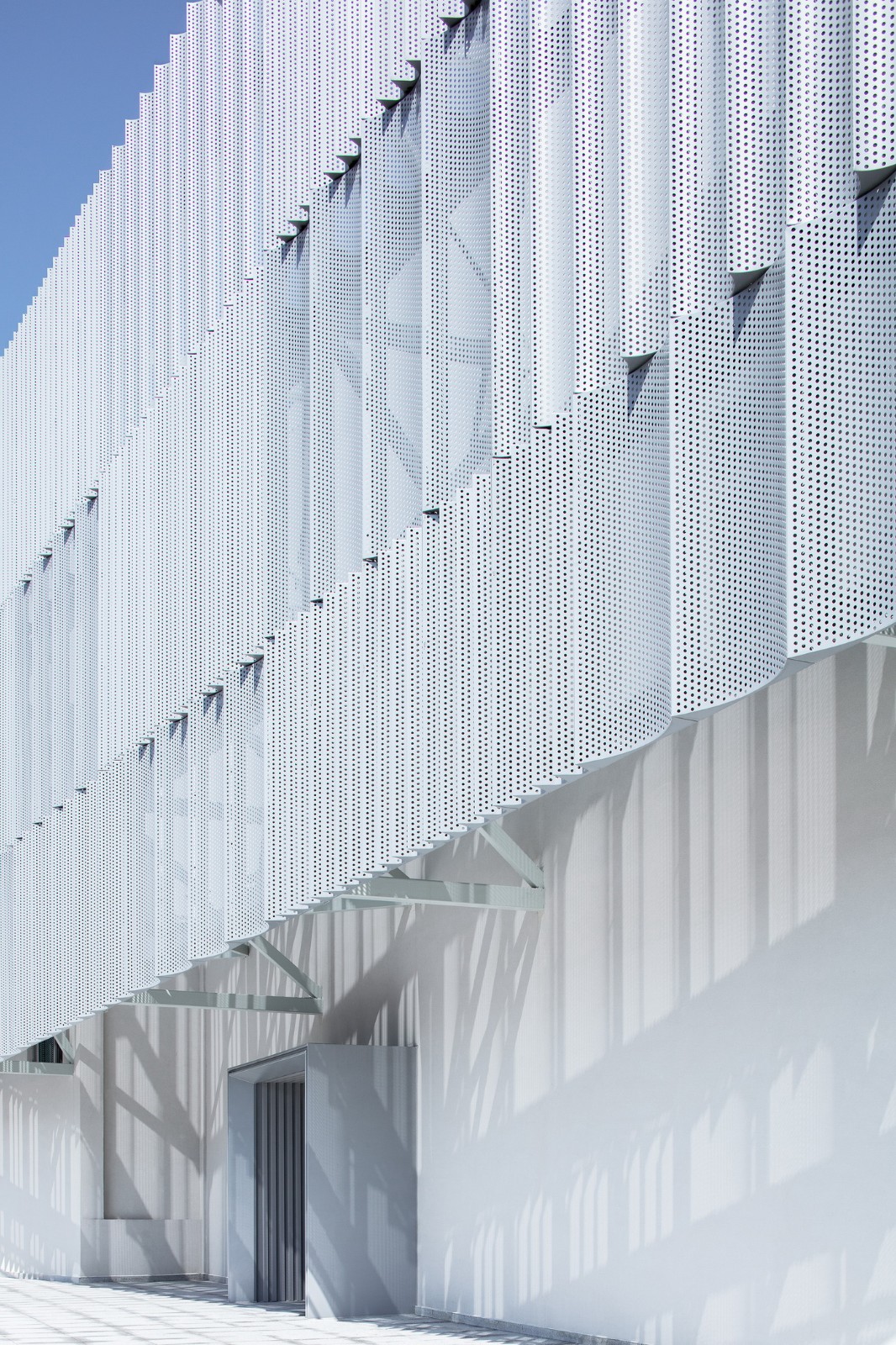 BIM建筑|宁波市古林职业高级中学：少年的无限剧本 / ARCHIS（如是）建筑设计事务所