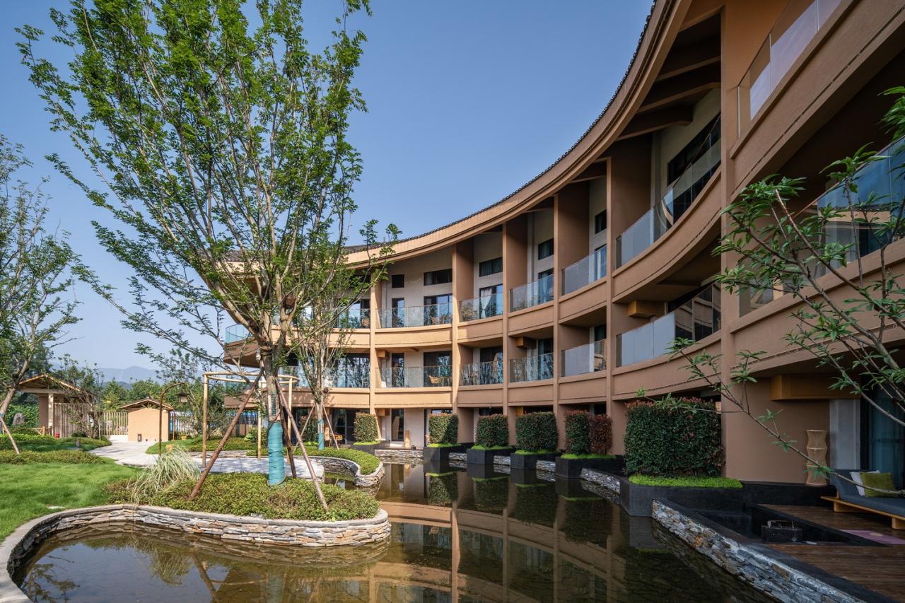 BIM建筑|川西建筑与道教文化的融合/“青城•朴舍亲子度假酒店”荣获2023金熊猫天府创意设计奖