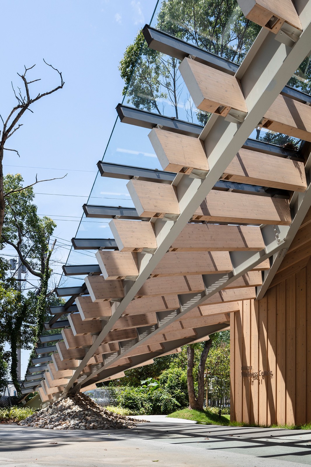 BIM建筑|KANEKA 健康中心 / 隈研吾建筑都市设计事务所+大成建设