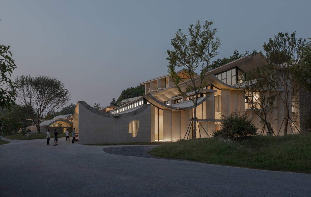 BIM建筑|紫晶国际会舍 / 朱锫建筑