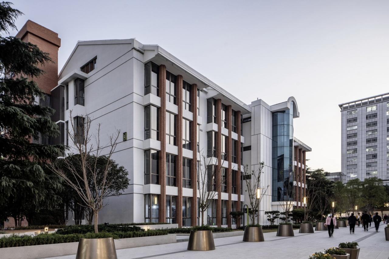 BIM建筑|上海利丰广场YOUNG PARK：魔都科创活力社区全新启幕 / 三益建筑设计