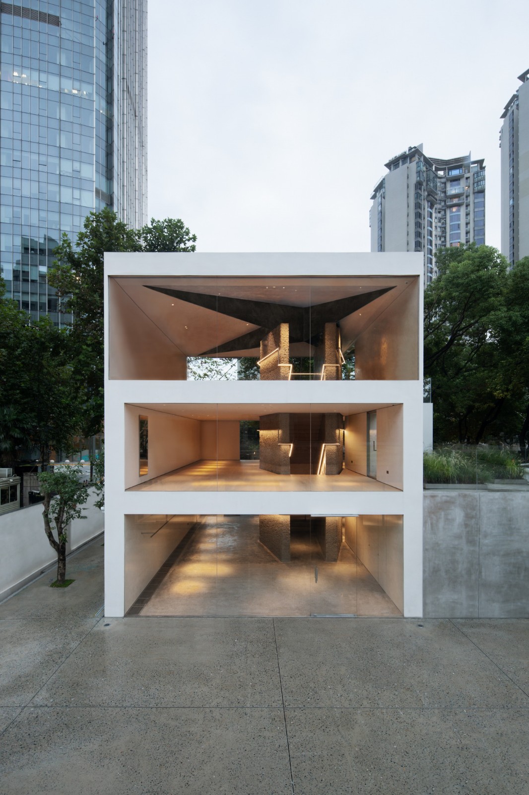 BIM建筑|上海长乐路 YEARLY PLAN / dongqi 栋栖设计