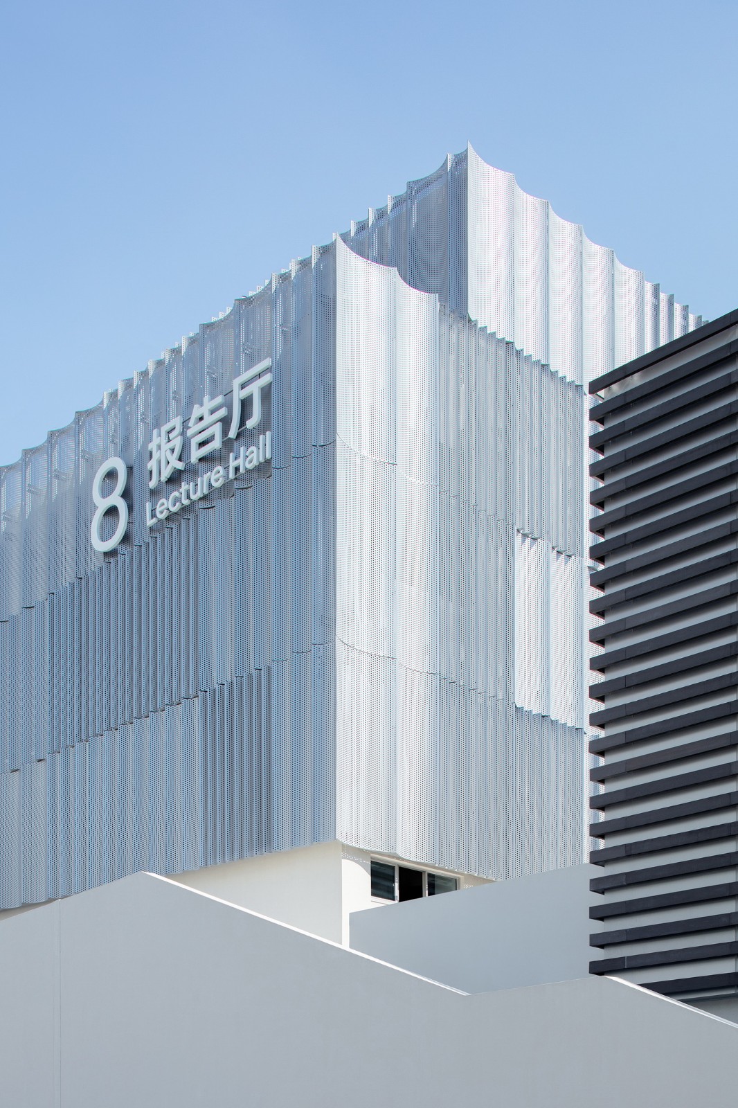 BIM建筑|宁波市古林职业高级中学：少年的无限剧本 / ARCHIS（如是）建筑设计事务所