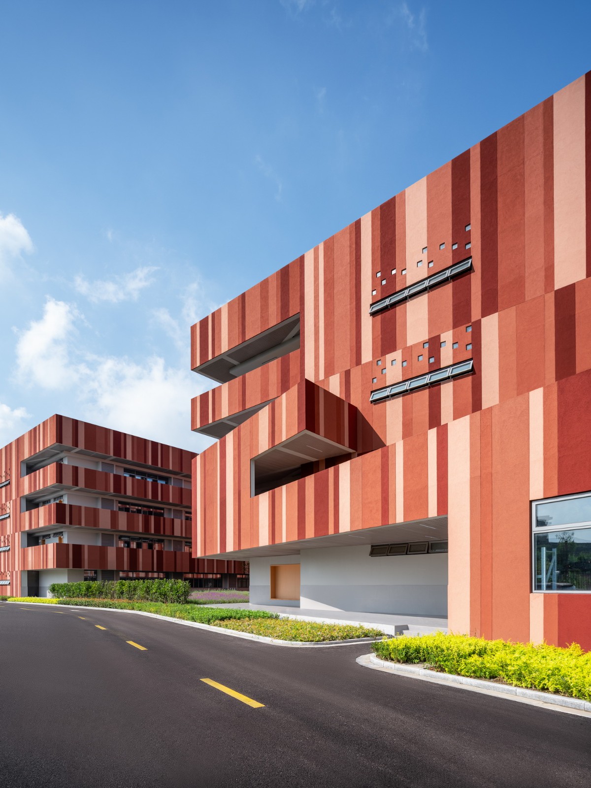 BIM建筑|奉贤区教育学院附属实验小学奉浦小学校区 / 无样建筑工作室