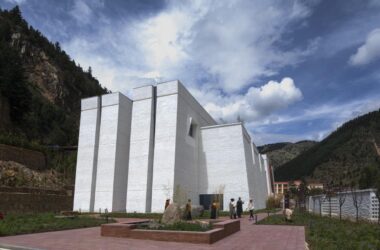 BIM建筑|德巴图书馆 / 荣朝晖工作室-BIM建筑网