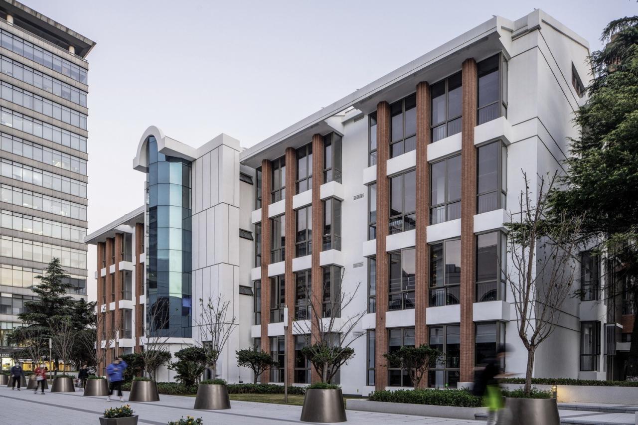 BIM建筑|上海利丰广场YOUNG PARK：魔都科创活力社区全新启幕 / 三益建筑设计