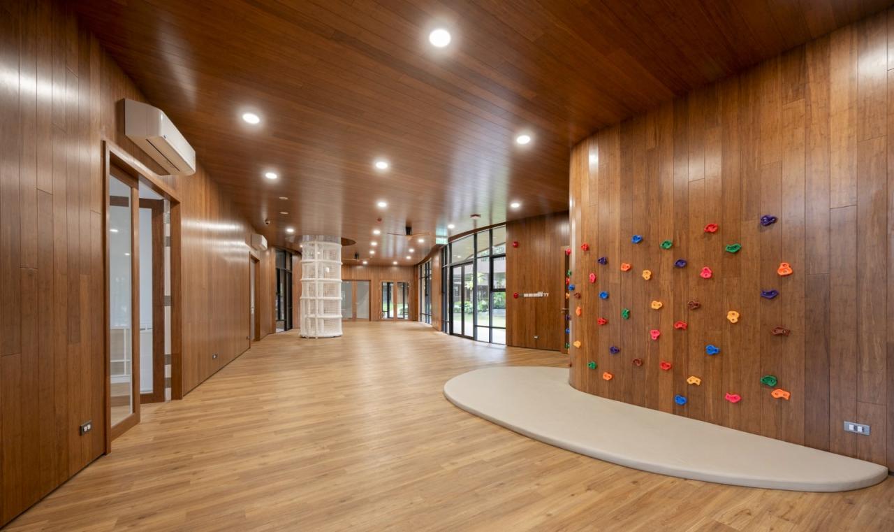 BIM建筑|Lovell 国际学校 / Plan Architect