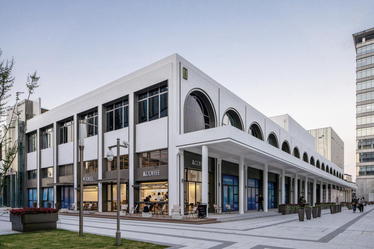 BIM建筑|上海利丰广场YOUNG PARK：魔都科创活力社区全新启幕 / 三益建筑设计