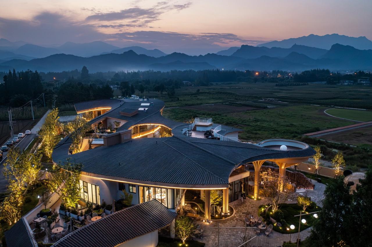 BIM建筑|川西建筑与道教文化的融合/“青城•朴舍亲子度假酒店”荣获2023金熊猫天府创意设计奖