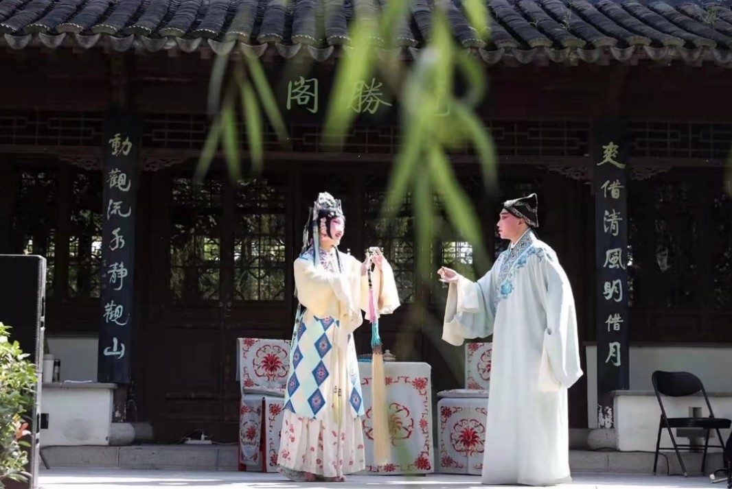 BIM建筑|武汉戏曲中心：观湖望江绘山水，古琴台曲遇园林 / 维思平建筑设计