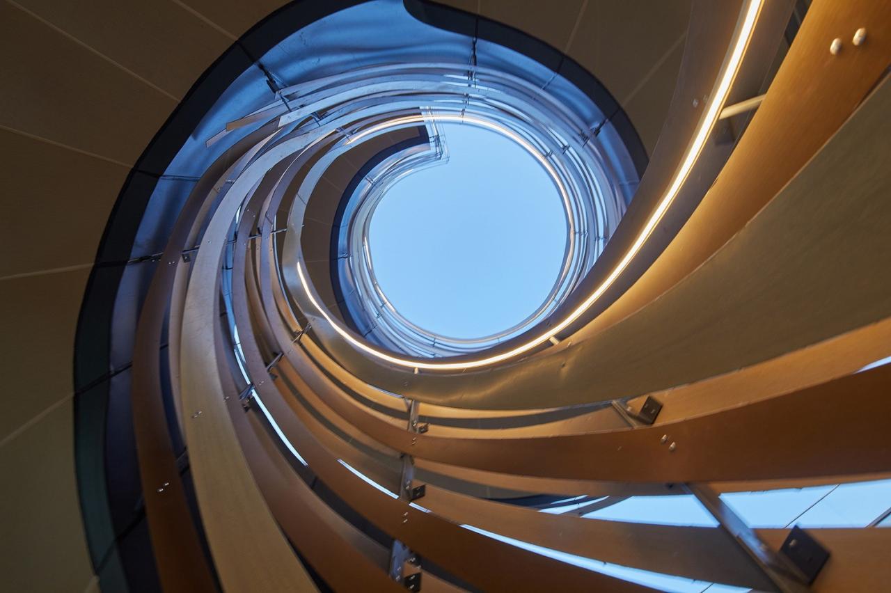 BIM建筑|白鹤湖游客中心 / 建识设计