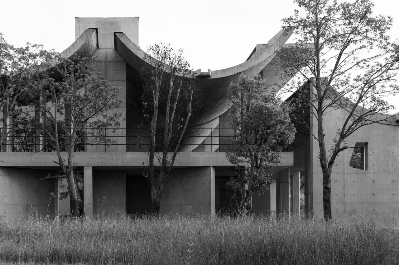 BIM建筑|紫晶国际会舍 / 朱锫建筑