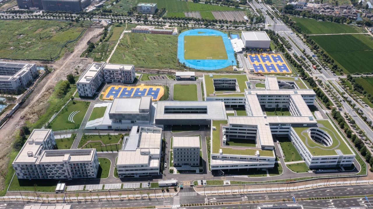 BIM建筑|宁波市古林职业高级中学：少年的无限剧本 / ARCHIS（如是）建筑设计事务所