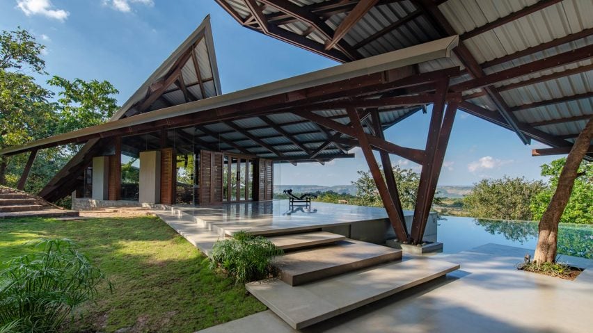 BIM建筑|马利克设计有角金属雨棚遮蔽的房屋