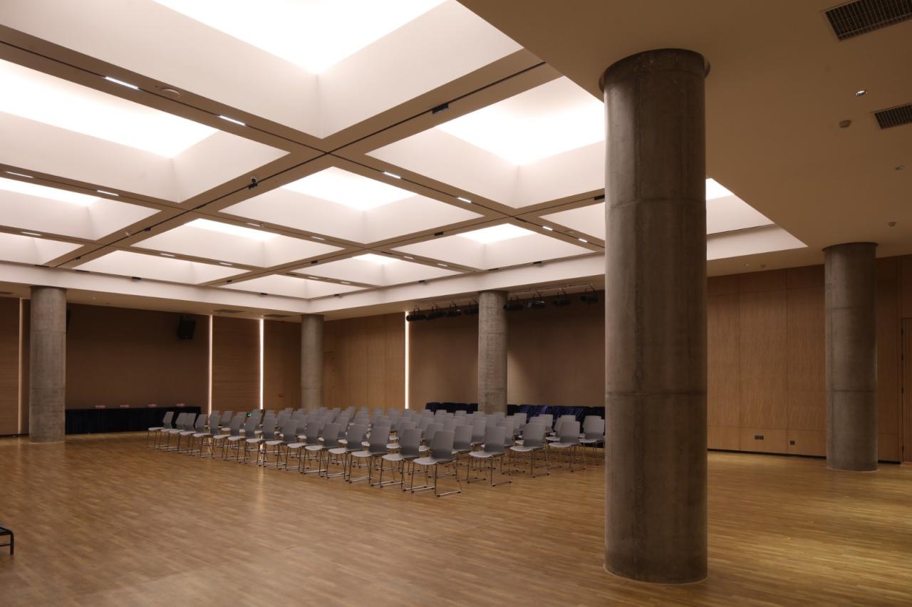 BIM建筑|德巴图书馆 / 荣朝晖工作室