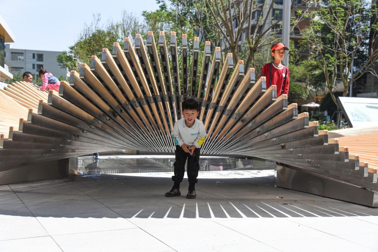 BIM建筑|一片落入绿洲的花瓣 / 成都直现建筑设计