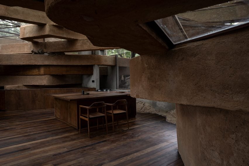 BIM建筑|印度建筑师设计融入景观的雕塑屋