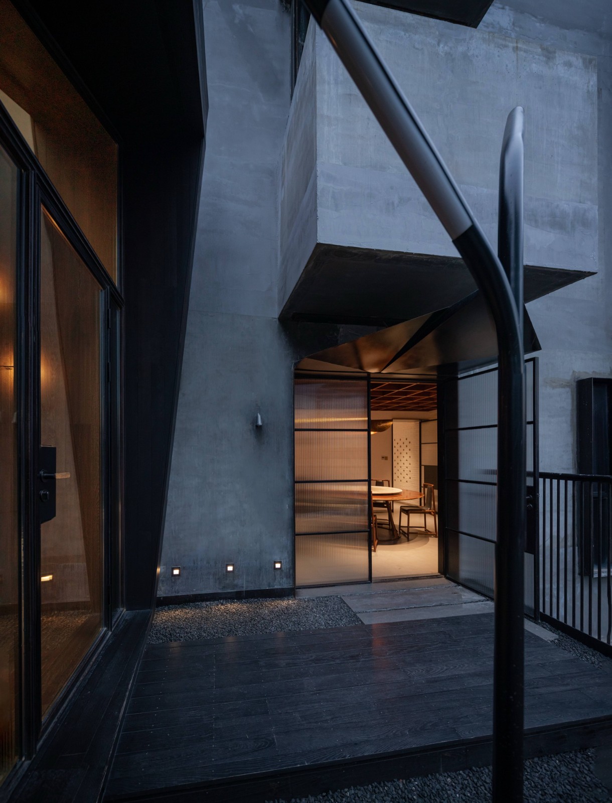 BIM建筑|夹缝中的建筑，上海 / 本哲建筑