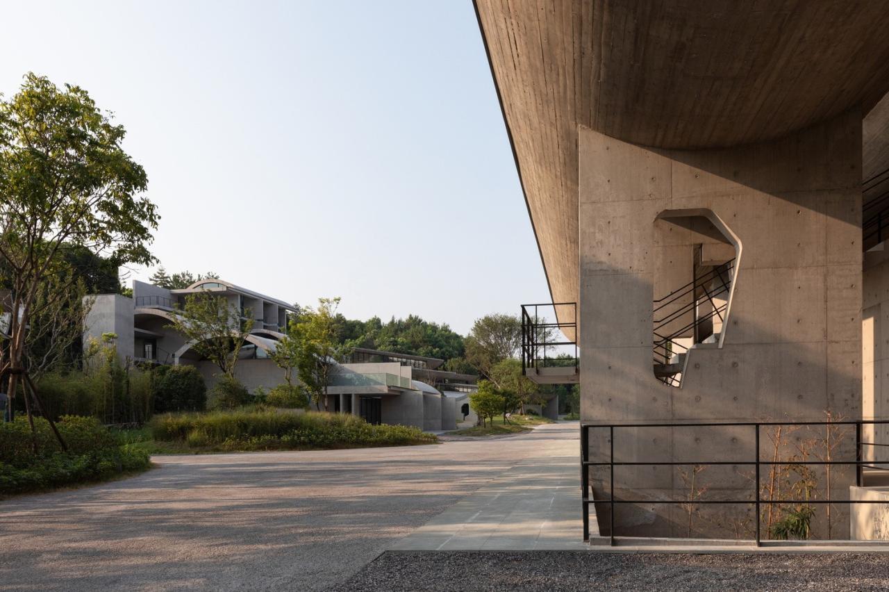 BIM建筑|紫晶国际会舍 / 朱锫建筑