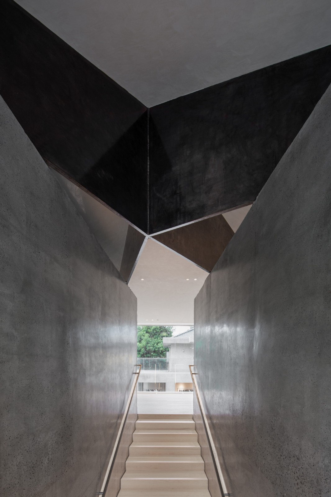 BIM建筑|上海长乐路 YEARLY PLAN / dongqi 栋栖设计