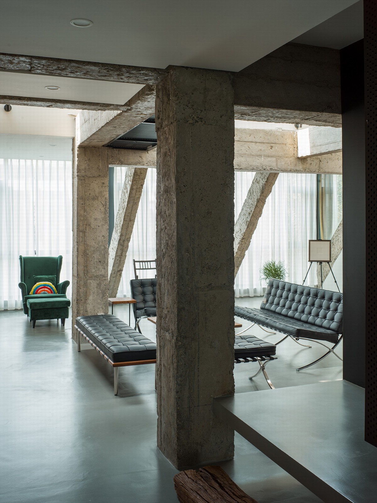 BIM建筑|梁宅 / 凡筑设计