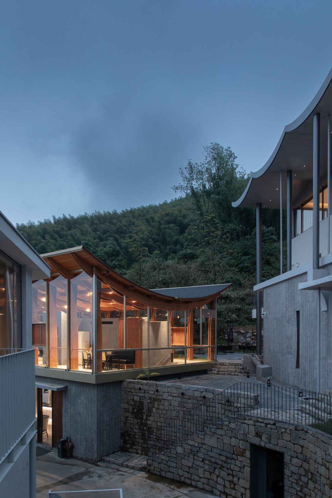 BIM建筑|交月亭 / 来建筑设计工作室