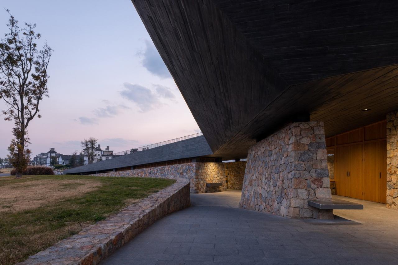 BIM建筑|微地形：大理洱海小邑庄生态驿站-孟凡浩 / line+建筑事务所