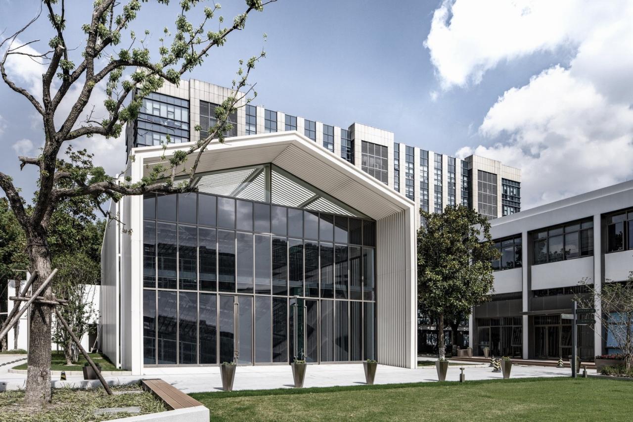 BIM建筑|上海利丰广场YOUNG PARK：魔都科创活力社区全新启幕 / 三益建筑设计