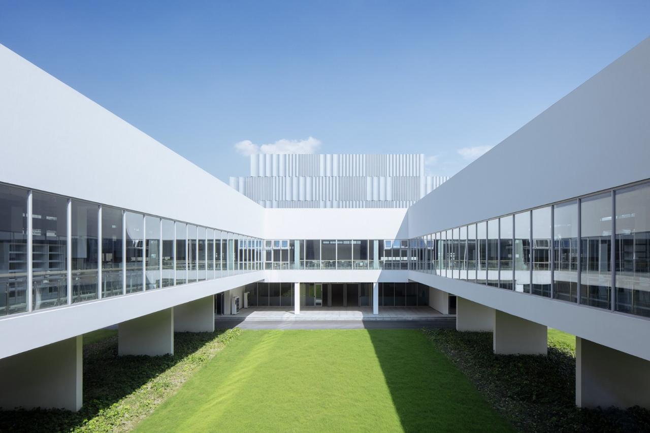 BIM建筑|宁波市古林职业高级中学：少年的无限剧本 / ARCHIS（如是）建筑设计事务所