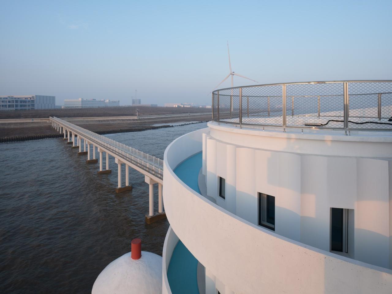 BIM建筑|扭转塔和螺旋站，上海海上的生态基础设施 / HCCH合尘建筑