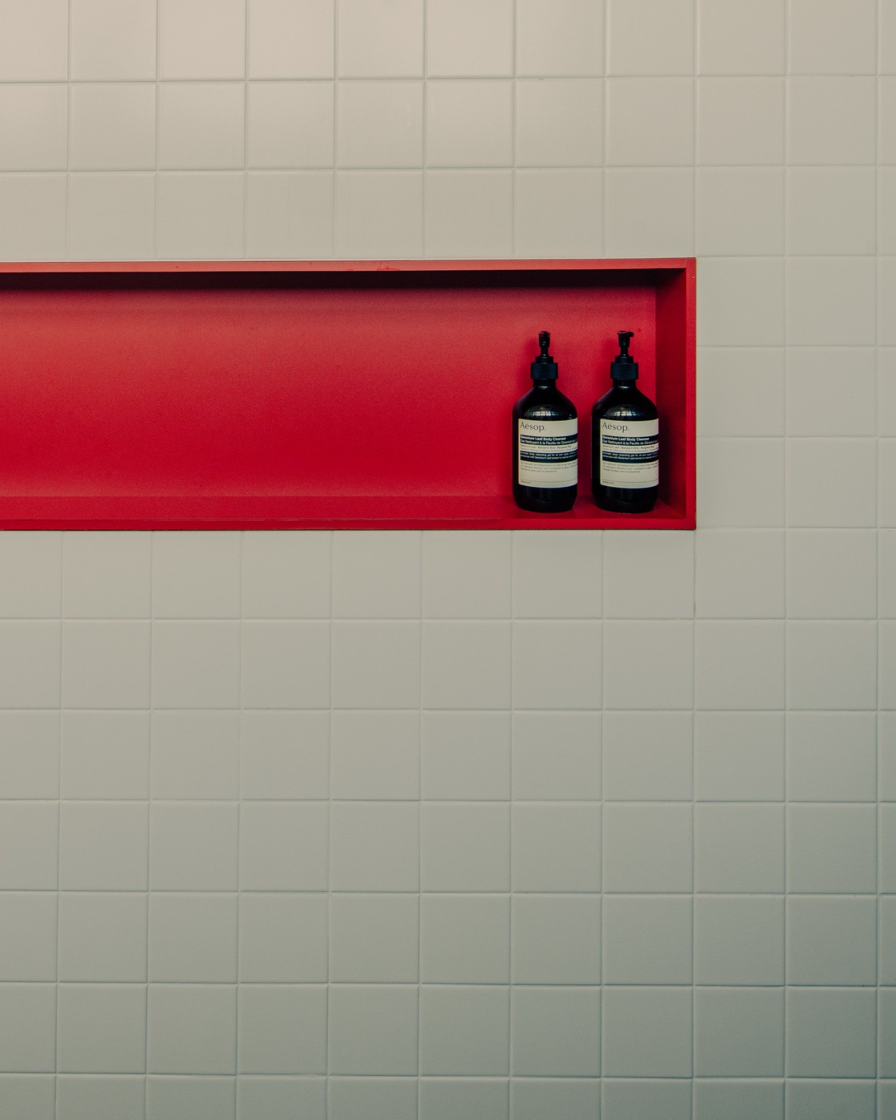 BIM建筑|灵动色彩之家：位于新加坡的粗野派公寓改造 / SPARK