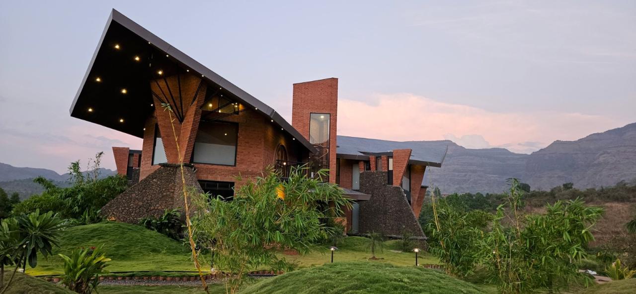 BIM建筑|山尘之宅 / Mahesh Naik