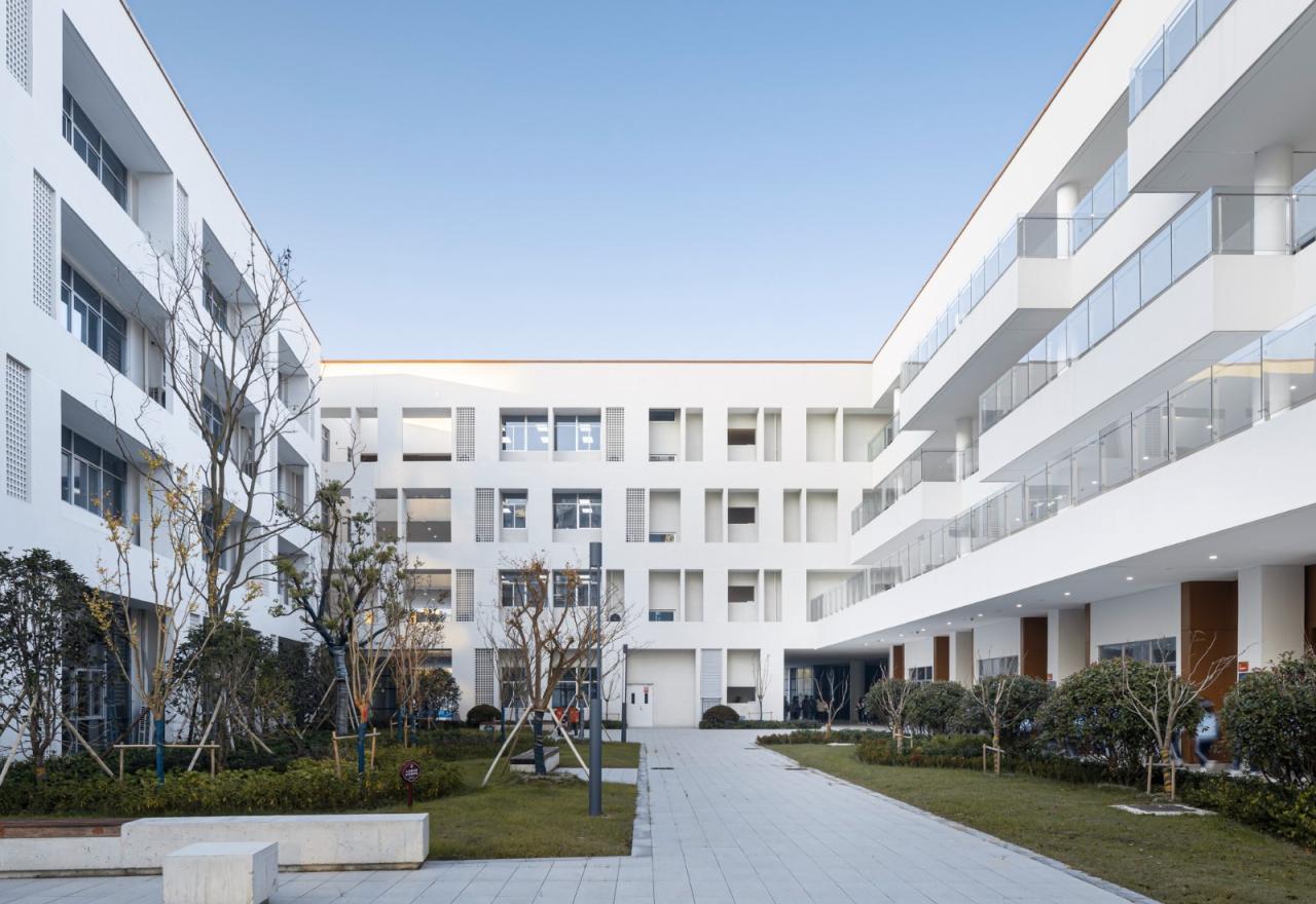 BIM建筑|南通市能达中学 / 九城都市建筑