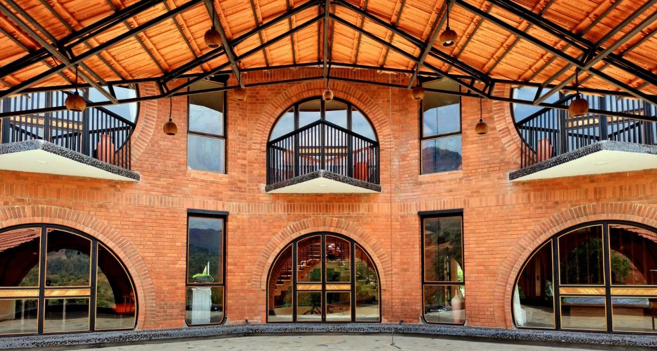 BIM建筑|山尘之宅 / Mahesh Naik