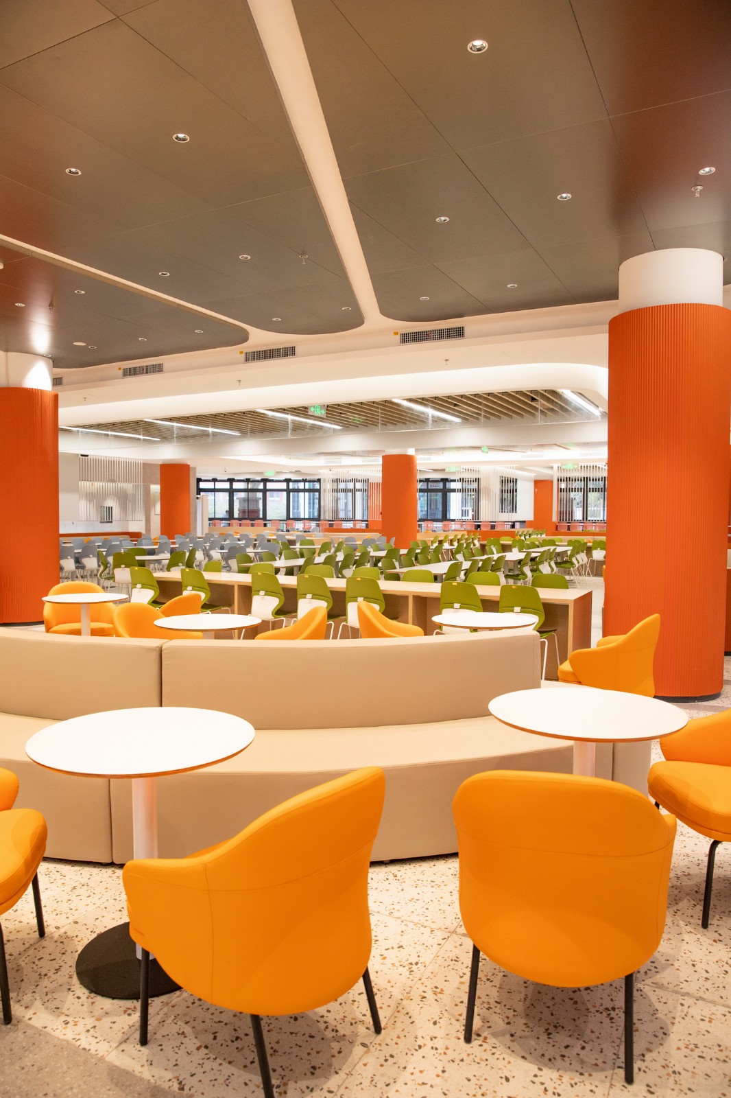 BIM建筑|厦门大学翔安校区中部学生食堂（思源餐厅）/ 厦门大学建筑设计研究院有限公司（AUAD）