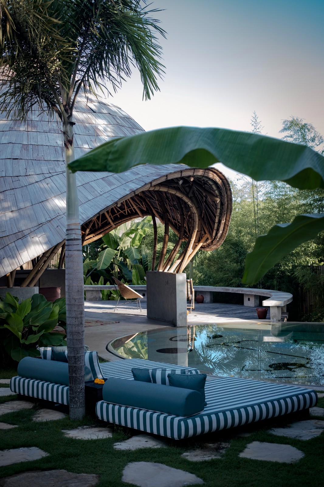 BIM建筑|巴厘岛 Bandido - La Lourdes & La Matilde 别墅 / Javi Diaz