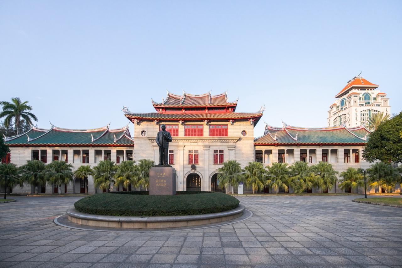 BIM建筑|厦门大学翔安校区中部学生食堂（思源餐厅）/ 厦门大学建筑设计研究院有限公司（AUAD）