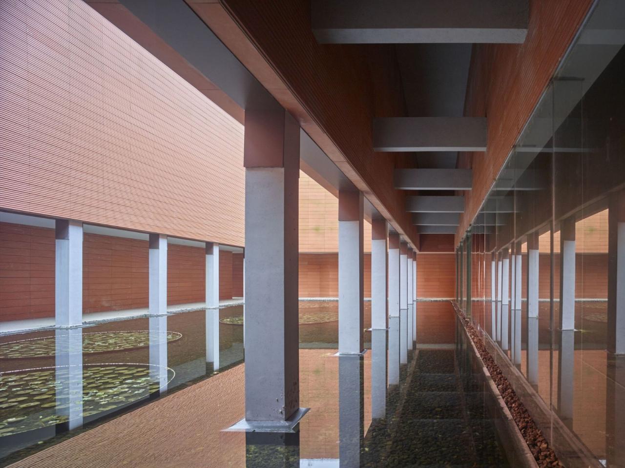 BIM建筑|海南生态智慧新城数字市政厅 / 清华大学建筑设计研究院 素朴建筑工作室