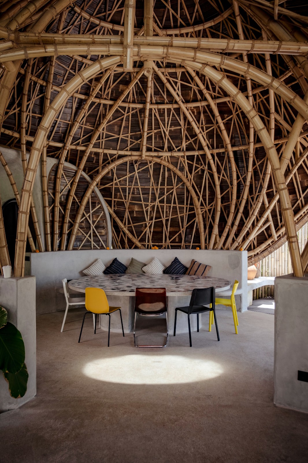 BIM建筑|巴厘岛 Bandido - La Lourdes & La Matilde 别墅 / Javi Diaz