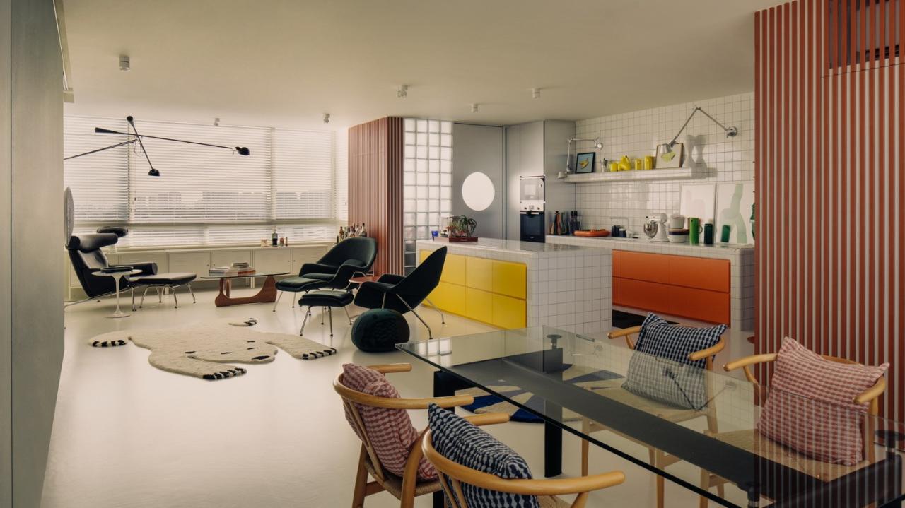 BIM建筑|灵动色彩之家：位于新加坡的粗野派公寓改造 / SPARK