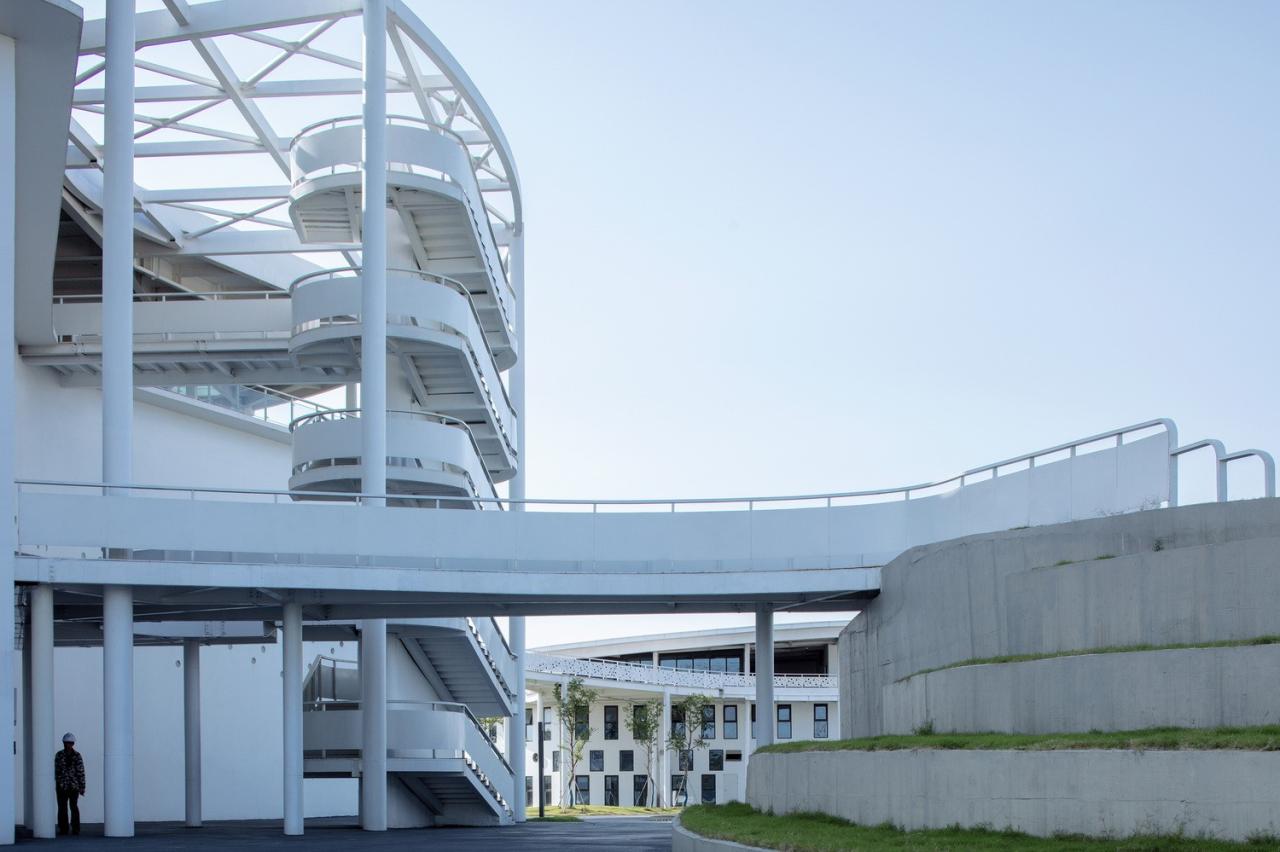 BIM建筑|宜兴城市污水资源概念厂 / 清华院 素朴工作室