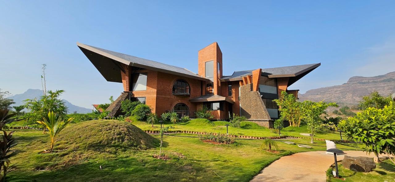 BIM建筑|山尘之宅 / Mahesh Naik