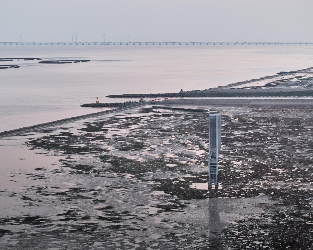 BIM建筑|扭转塔和螺旋站，上海海上的生态基础设施 / HCCH合尘建筑