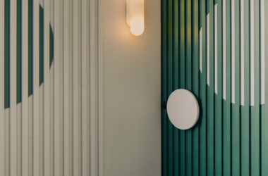 BIM建筑|灵动色彩之家：位于新加坡的粗野派公寓改造 / SPARK-BIM建筑网