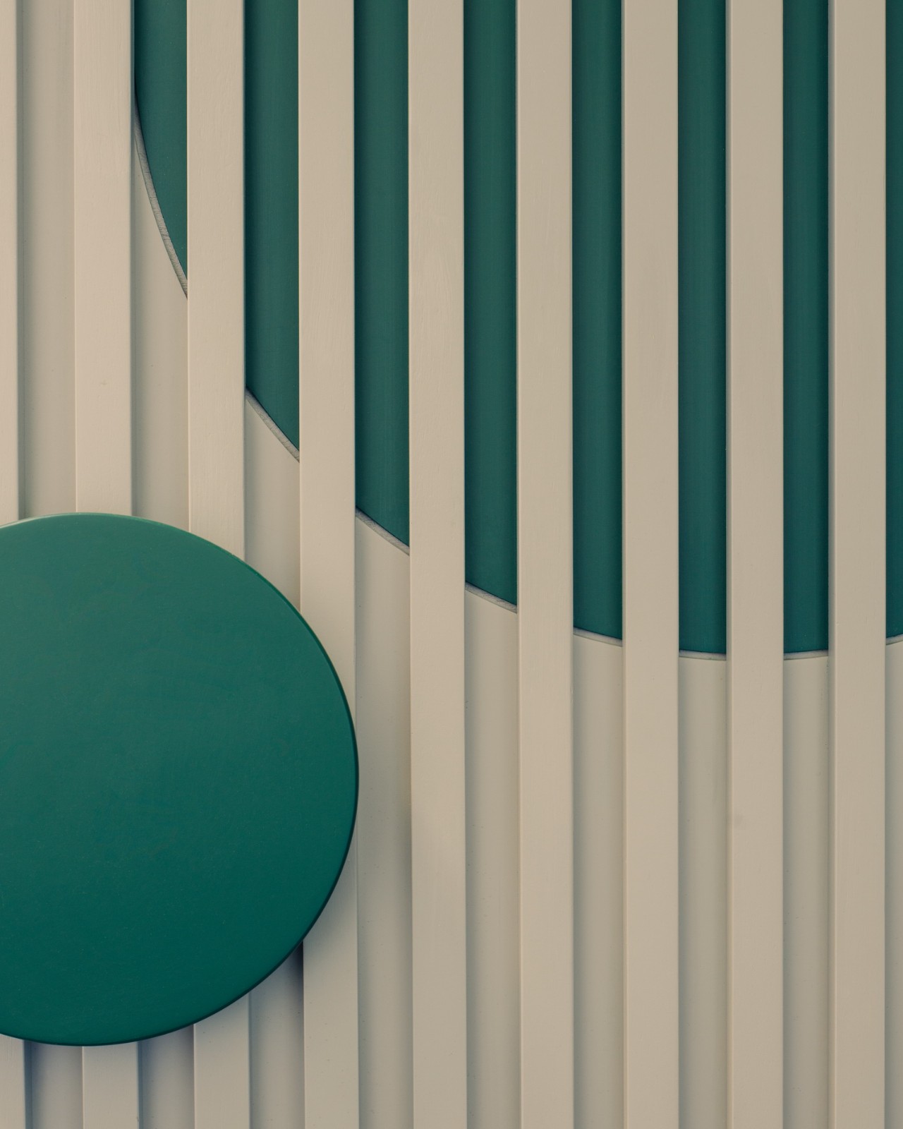 BIM建筑|灵动色彩之家：位于新加坡的粗野派公寓改造 / SPARK