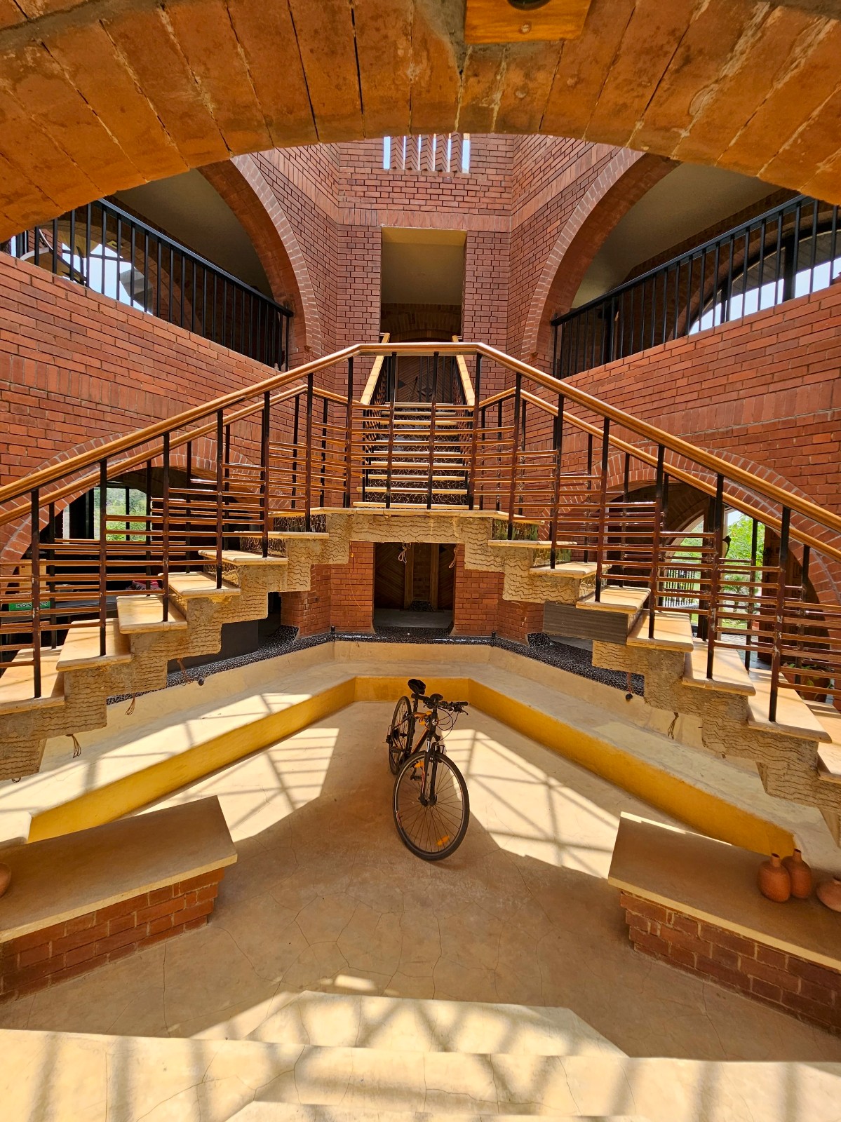 BIM建筑|山尘之宅 / Mahesh Naik