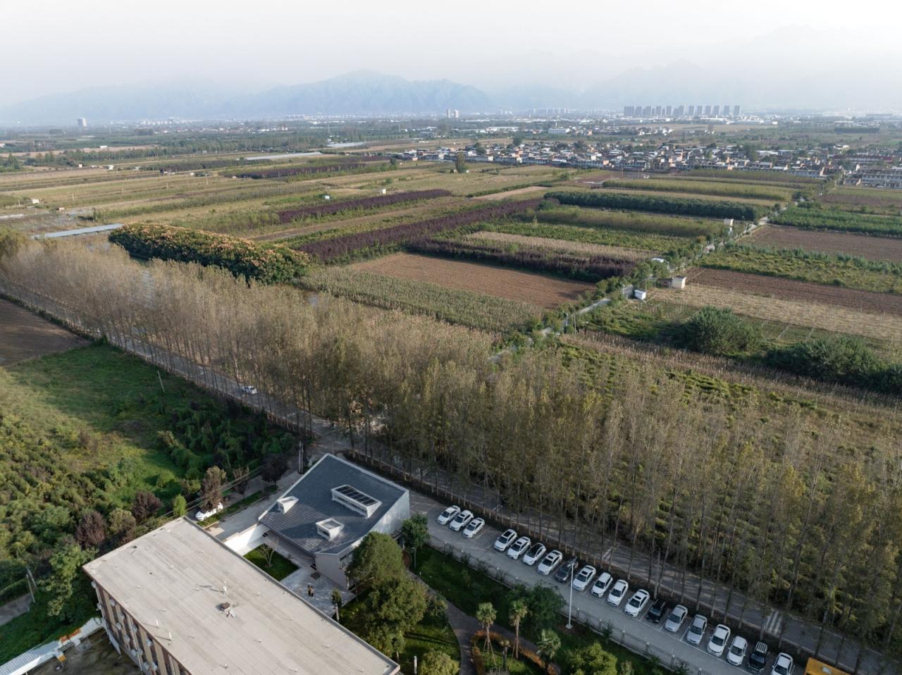 BIM建筑|陕西希望工程校园图书馆2.0 / 垣建筑