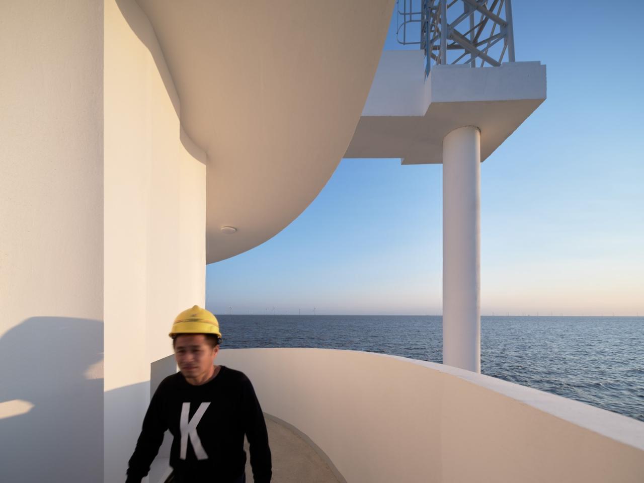 BIM建筑|扭转塔和螺旋站，上海海上的生态基础设施 / HCCH合尘建筑