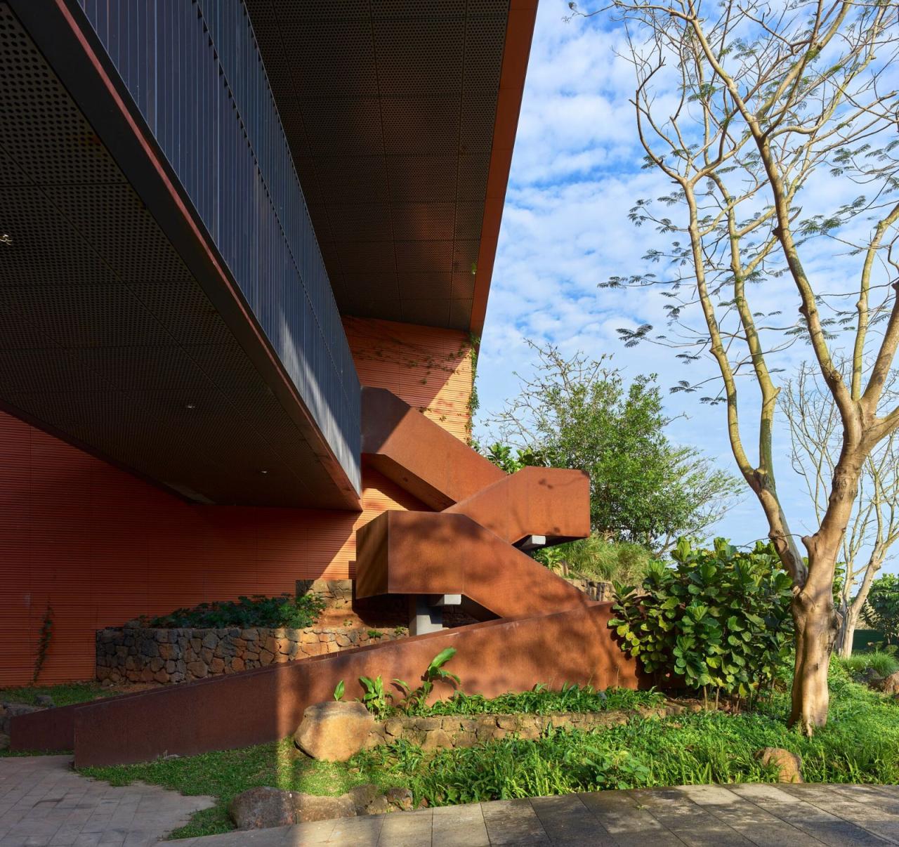 BIM建筑|海南生态智慧新城数字市政厅 / 清华大学建筑设计研究院 素朴建筑工作室