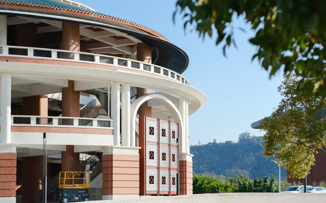 BIM建筑|厦门大学翔安校区中部学生食堂（思源餐厅）/ 厦门大学建筑设计研究院有限公司（AUAD）